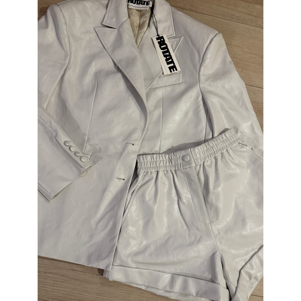 ROTATE Birger Christensen Embossed Catherine Blazer & Belina Shorts SET - Picture 15 of 15